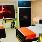 Comodo Apartaestudio 211B Cartagena Bocagrande Cerca A La Playa