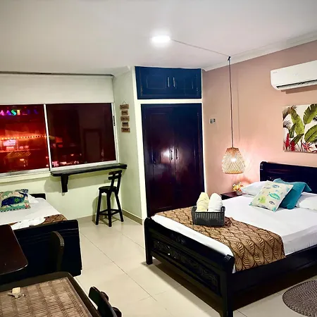 Apartamento Comodo 211b Bocagrande Cerca A La Playa *